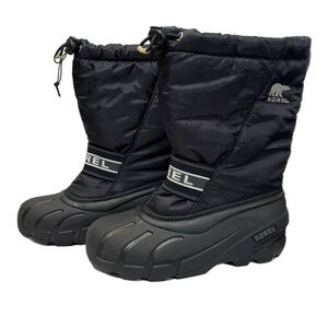 Sorel kids black waterproof snow boots w/ removable felt liner